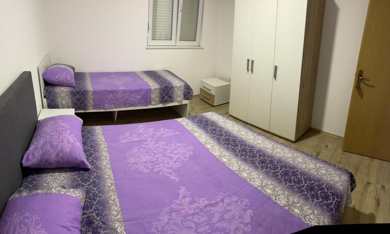 Apartmani Zuti Неум Екстериор снимка