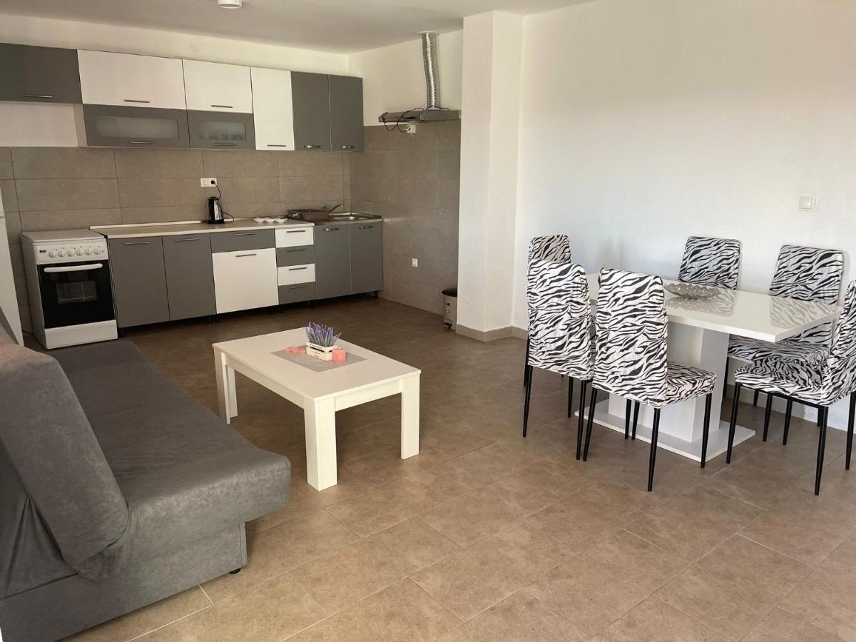 Apartmani Zuti Неум Екстериор снимка