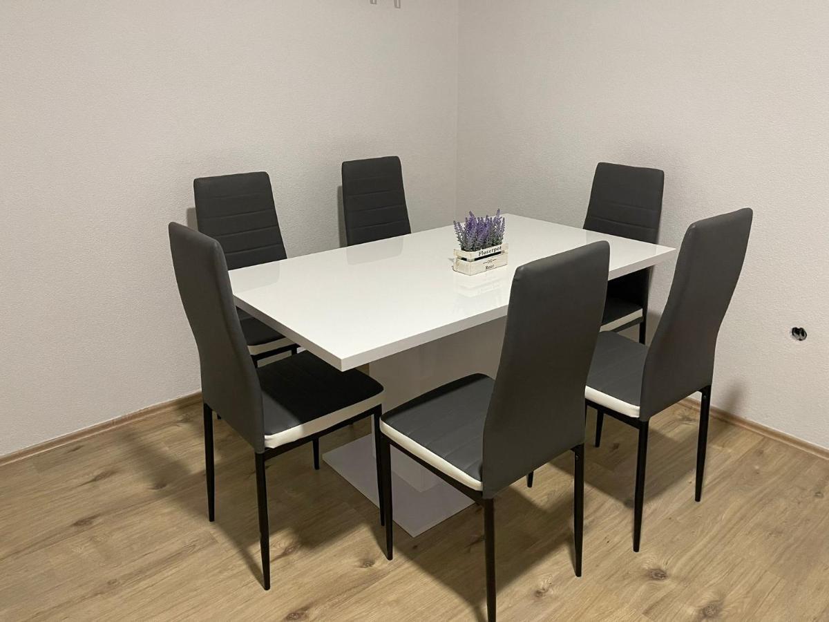 Apartmani Zuti Неум Екстериор снимка