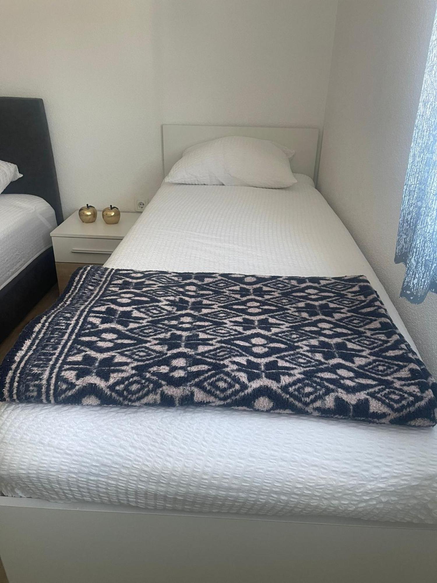 Apartmani Zuti Неум Екстериор снимка