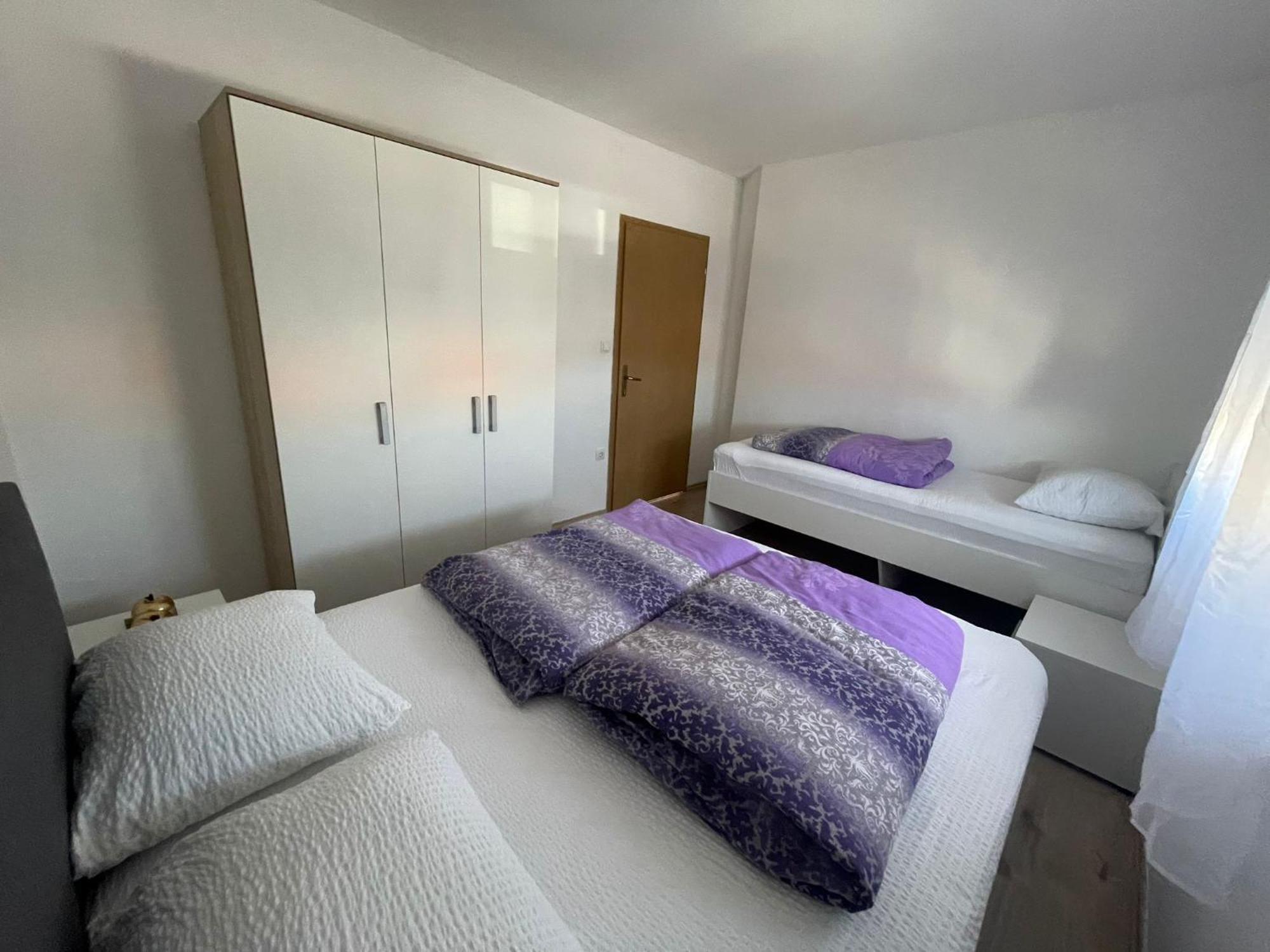 Apartmani Zuti Неум Стая снимка
