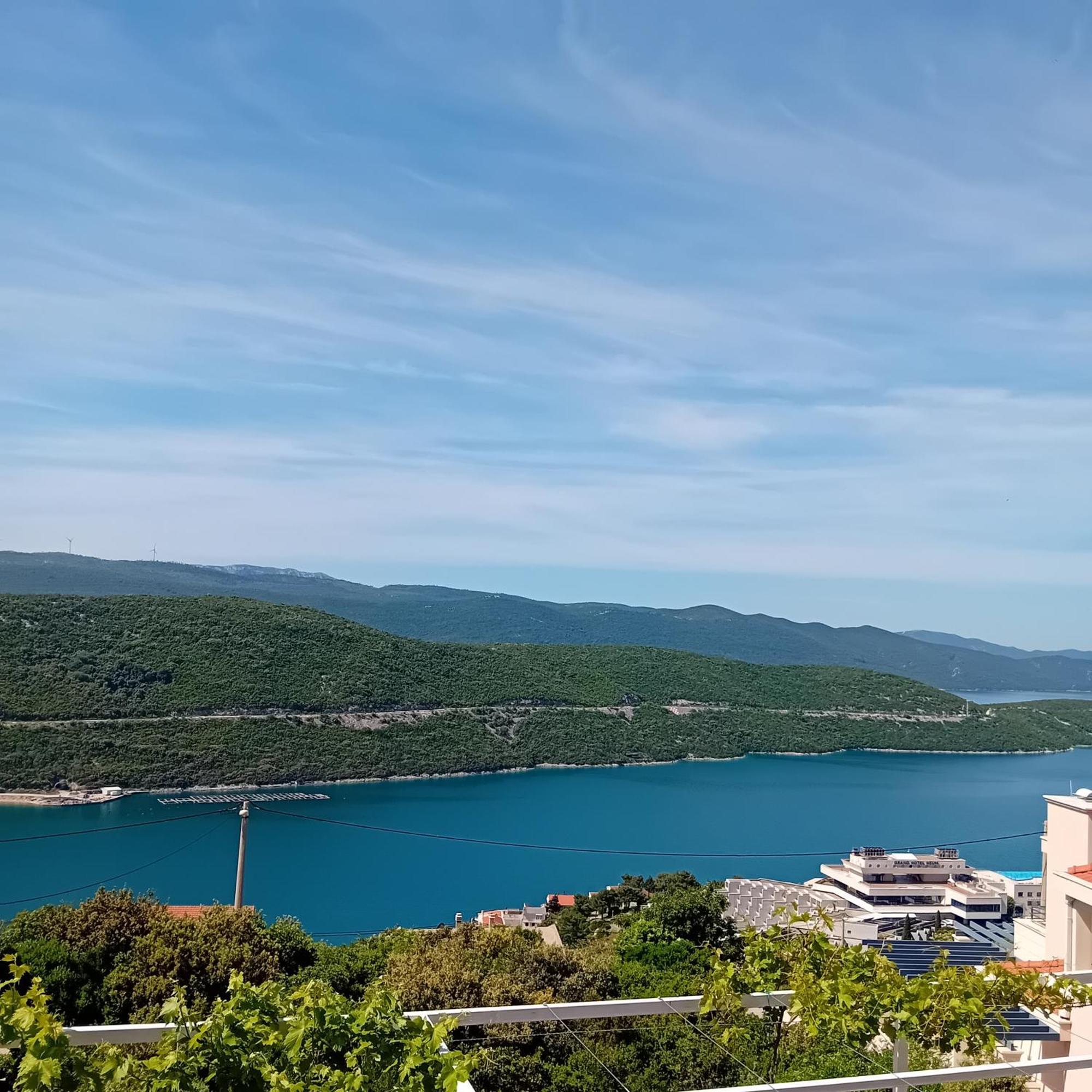 Apartmani Zuti Неум Стая снимка
